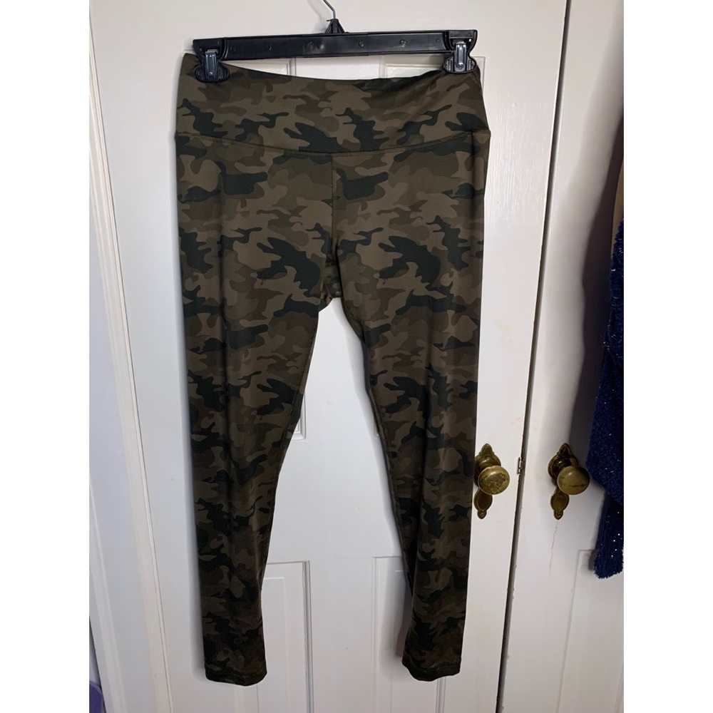 Camo leggings